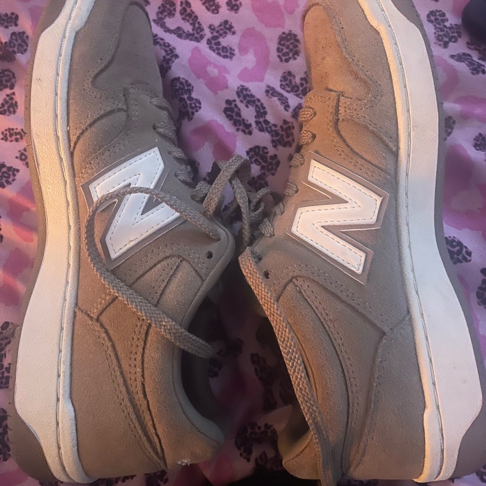 New Balance shoes in a really good condition not really used